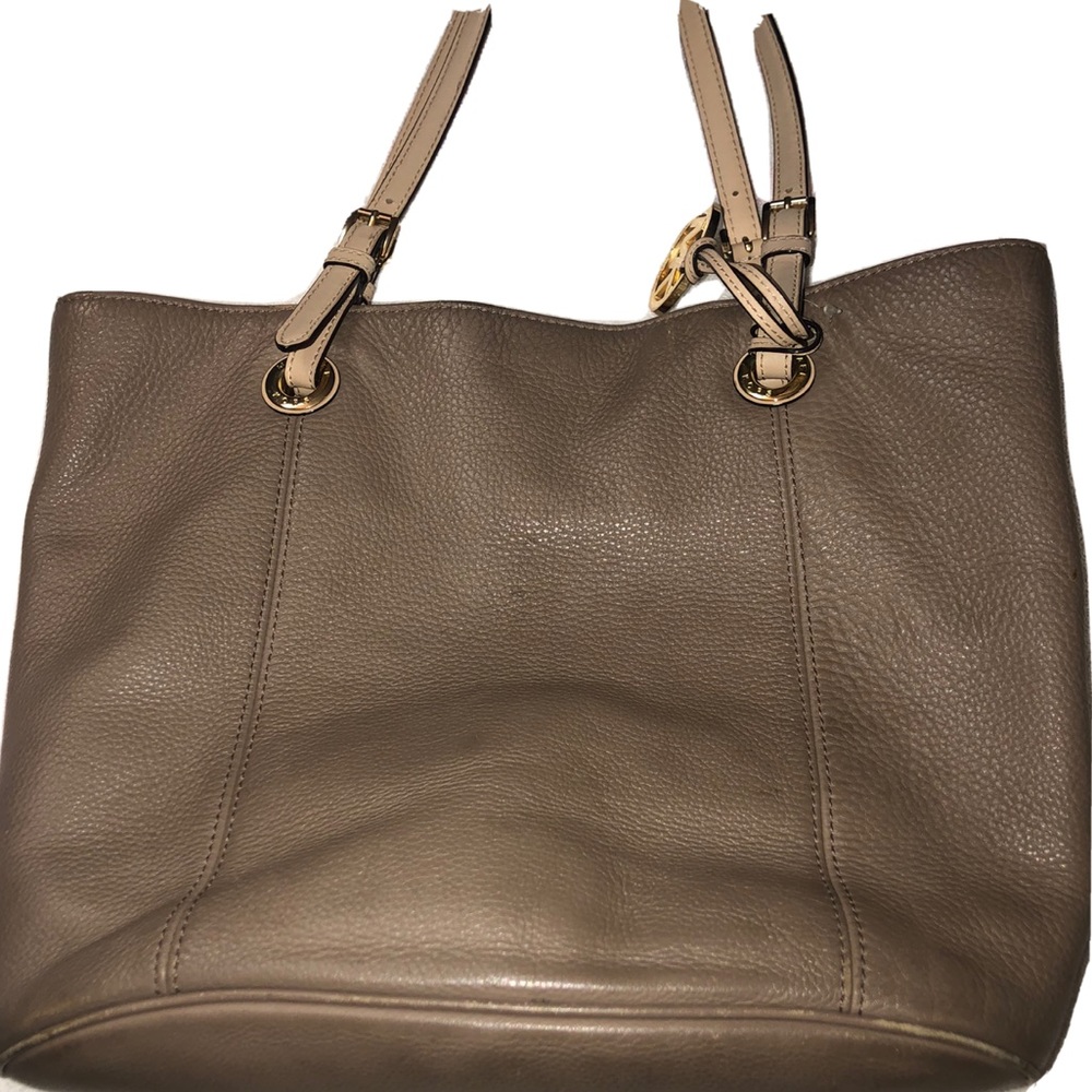 Michael Kors Jet Set Tote *PRE-OWNED*